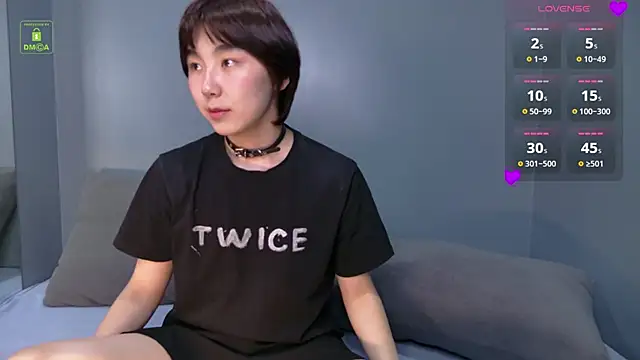HeejinWang online show from 05/01/26, 08:24