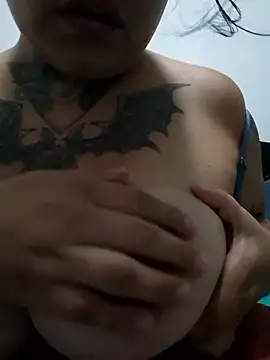 agnesvela online show from 10/21/25, 05:41