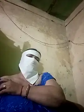 Love-890 online show from 10/18/25, 05:03