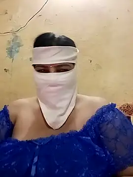 Love-890 online show from 10/20/25, 03:34