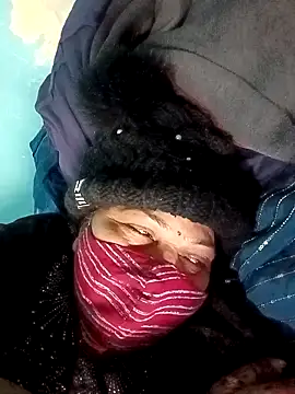 Love-890 online show from 11/29/25, 07:44