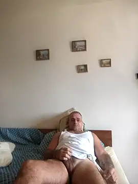 chcem1975 online show from 09/17/25, 09:00