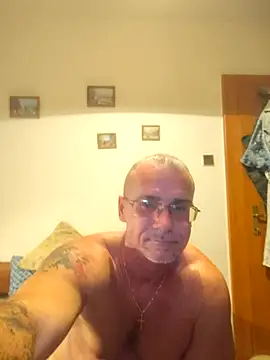 chcem1975 online show from 09/22/25, 08:00