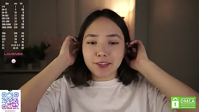 RenaeConnerley online show from 11/03/25, 03:41