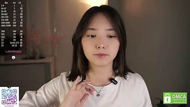 RenaeConnerley online show from 11/08/25, 04:45