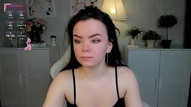 Snapshot of Gentle_Ariel chatting on 10/27/25, 01:31 Gentle Ariel online show from 10/27/25, 01:31