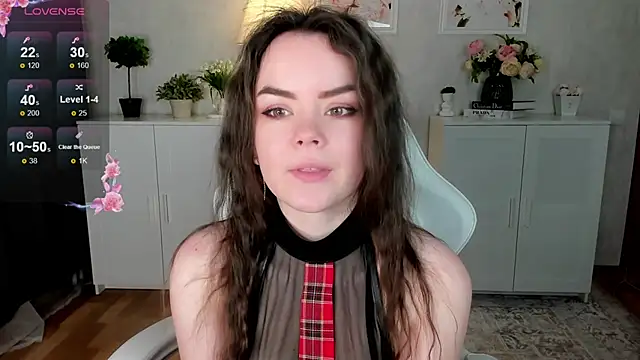 Snapshot of Gentle_Ariel chatting on 10/31/25, 01:39 Gentle Ariel online show from 10/31/25, 01:39