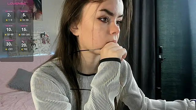 Snapshot of Gentle_Ariel chatting on 12/01/25, 01:32 Gentle Ariel online show from 12/01/25, 01:32