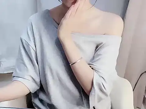 Snapshot of Seradang chatting on 04/17/26, 03:04 Seradang online show from 04/17/26, 03:04