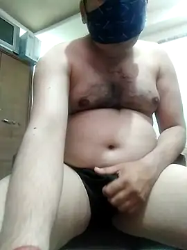 Snapshot of Love40777 chatting on 09/30/25, 09:42 Love40777 online show from 09/30/25, 09:42