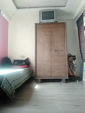 Snapshot of Love40777 chatting on 10/23/25, 05:40 Love40777 online show from 10/23/25, 05:40