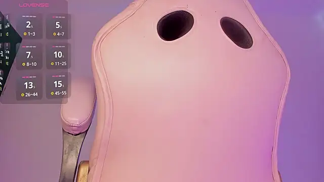 Snapshot of Mia_royal chatting on 03/27/26, 03:01 Mia royal online show from 03/27/26, 03:01