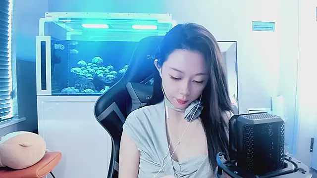 Keke-Bai online show from 10/11/25, 02:33