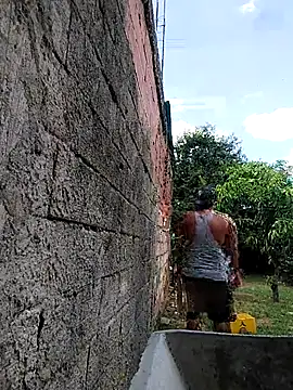 Snapshot of Alex_man23 chatting on 09/23/25, 04:43 Alex man23 online show from 09/23/25, 04:43