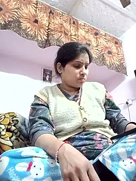 aliya-jaan71 online show from 01/11/26, 11:48