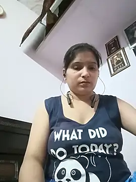 Snapshot of aliya-jaan71 chatting on 06/30/26, 05:14 aliya-jaan71 online show from 06/30/26, 05:14