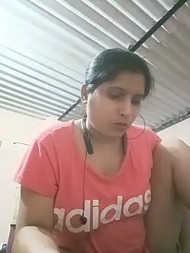 Snapshot of aliya-jaan71 chatting on 07/02/26, 05:08 aliya-jaan71 online show from 07/02/26, 05:08