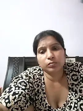 Snapshot of aliya-jaan71 chatting on 07/30/26, 12:31 aliya-jaan71 online show from 07/30/26, 12:31