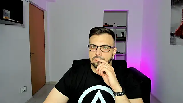 Jace Thorne online show from 11/01/25, 05:15