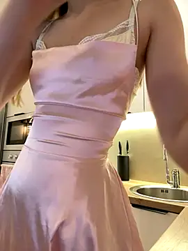 Snapshot of FriendlyFire_18 chatting on 11/10/25, 07:46 FriendlyFire 18 online show from 11/10/25, 07:46