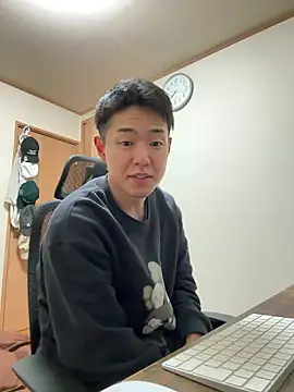KAMESAN08 online show from 05/05/26, 10:23