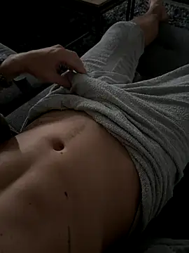 bobsex211 online show from 09/25/25, 02:21