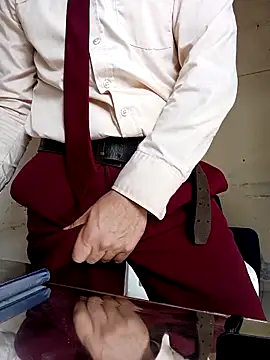 Snapshot of zamir_adam chatting on 11/20/25, 01:44 zamir adam online show from 11/20/25, 01:44