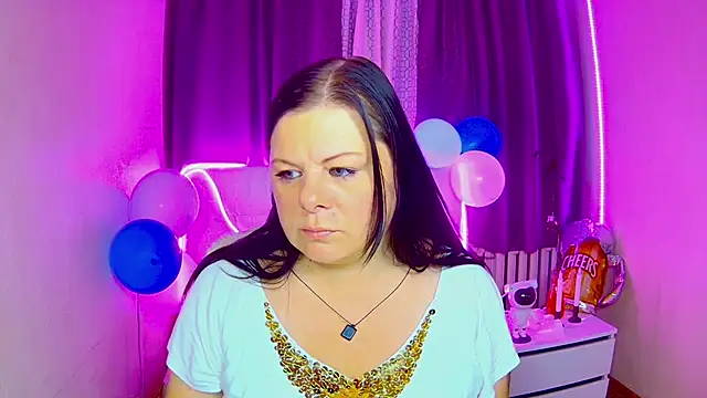 Snapshot of BritneyRaine chatting on 09/24/25, 12:08 BritneyRaine online show from 09/24/25, 12:08