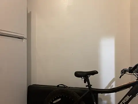 Snapshot of latinoxx1992 chatting on 02/26/26, 10:25 latinoxx1992 online show from 02/26/26, 10:25