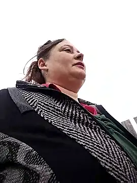 Snapshot of Flacara100 chatting on 03/16/26, 08:29 Flacara100 online show from 03/16/26, 08:29