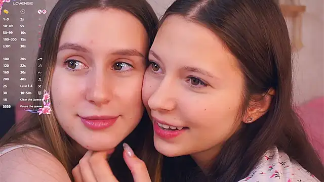 GabrielleLynchard online show from 11/21/25, 08:29