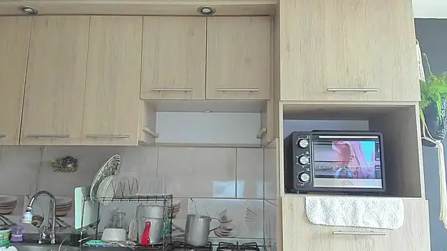 Arnolwilliams online show from 10/17/25, 08:55