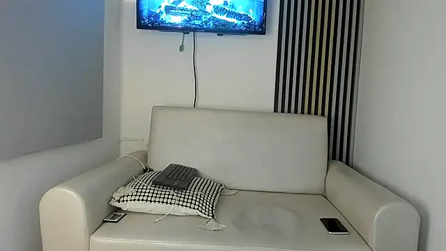 toji luxxer online show from 10/18/25, 02:03