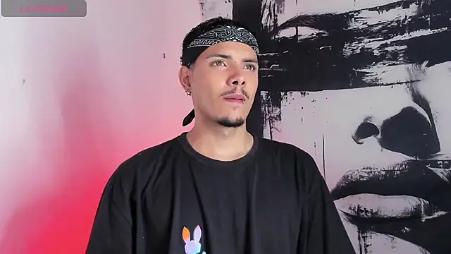 Avaggi online show from 09/18/25, 09:28