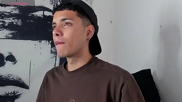 Avaggi online show from 10/11/25, 09:24