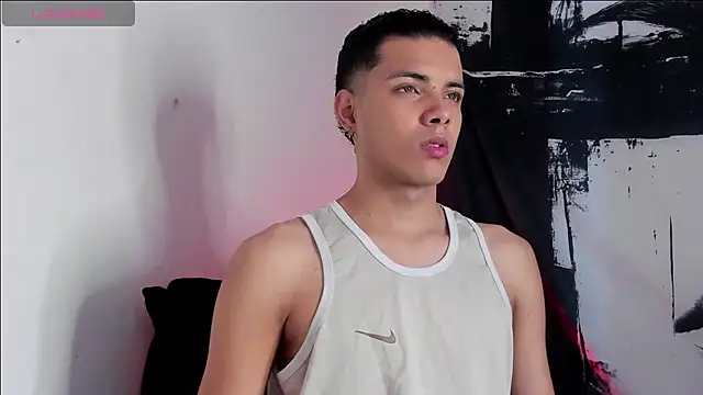 Avaggi online show from 10/27/25, 09:19