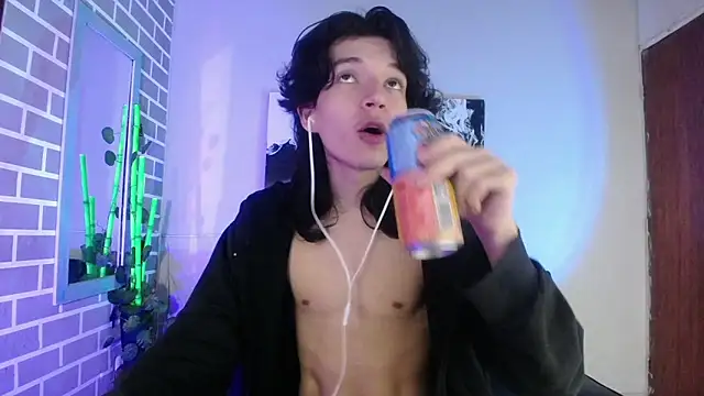 Jack alvarez19 online show from 12/04/25, 04:44