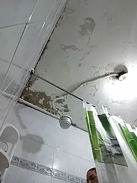 Snapshot of LaraStons chatting on 04/21/26, 12:00 LaraStons online show from 04/21/26, 12:00