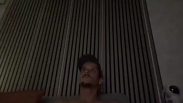 Snapshot of Pedroomp chatting on 10/26/25, 12:38 Pedroomp online show from 10/26/25, 12:38