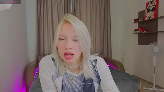 MistyMayers online show from 10/02/25, 05:36