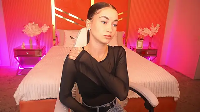 CherryyLulu online show from 10/29/25, 08:27