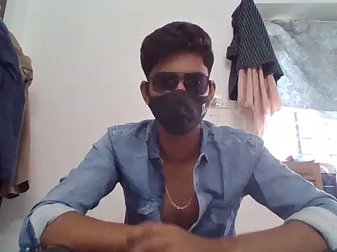 Snapshot of vikranthLong chatting on 09/24/25, 06:50 vikranthLong online show from 09/24/25, 06:50