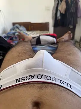 Snapshot of vikranthLong chatting on 11/20/25, 06:46 vikranthLong online show from 11/20/25, 06:46