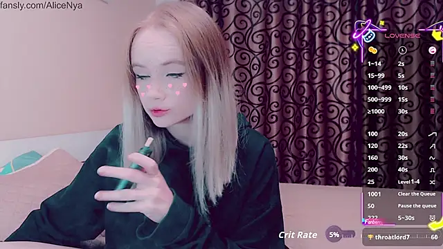 AliceNya cute online show from 10/24/25, 04:53