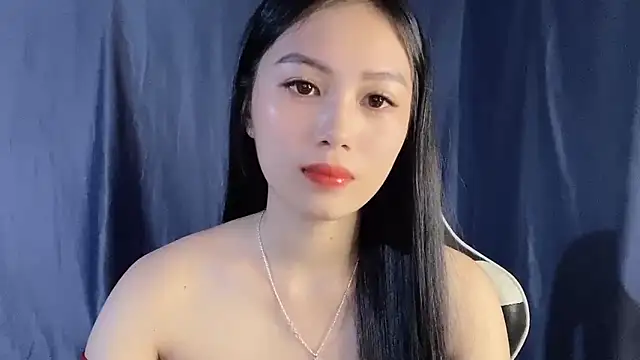 Lyly4757 online show from 09/17/25, 09:05