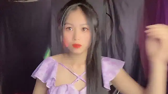 Lyly4757 online show from 09/26/25, 02:54