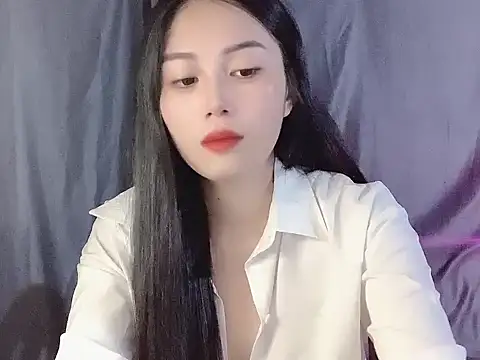 Lyly4757 online show from 10/19/25, 01:06