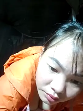 emilyzz online show from 11/04/25, 02:21