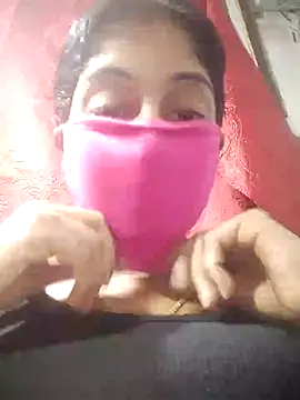 Snapshot of TAMIL_MEENUMA chatting on 11/28/25, 08:06 TAMIL MEENUMA online show from 11/28/25, 08:06