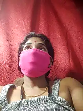 Snapshot of TAMIL_MEENUMA chatting on 11/28/25, 08:11 TAMIL MEENUMA online show from 11/28/25, 08:11